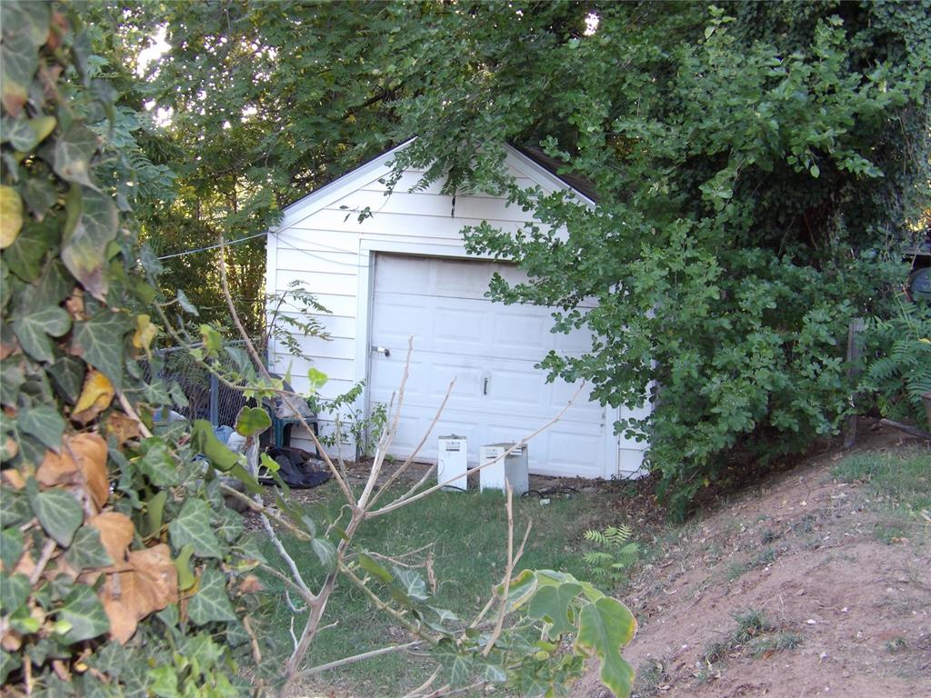 430 S Taylor Street Property Photo 3