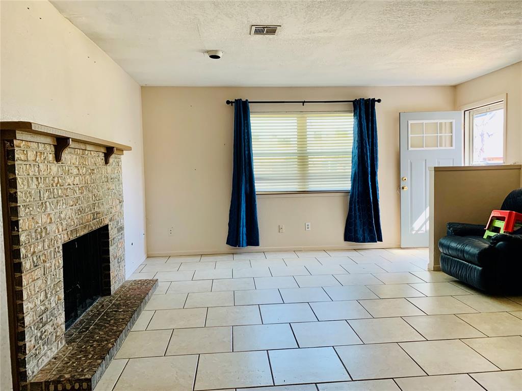 903 Lera Lane Property Photo 3