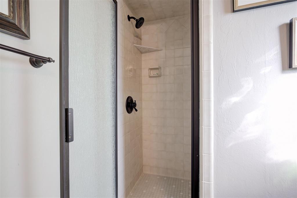 1823 Oak Forest Drive Property Photo 31