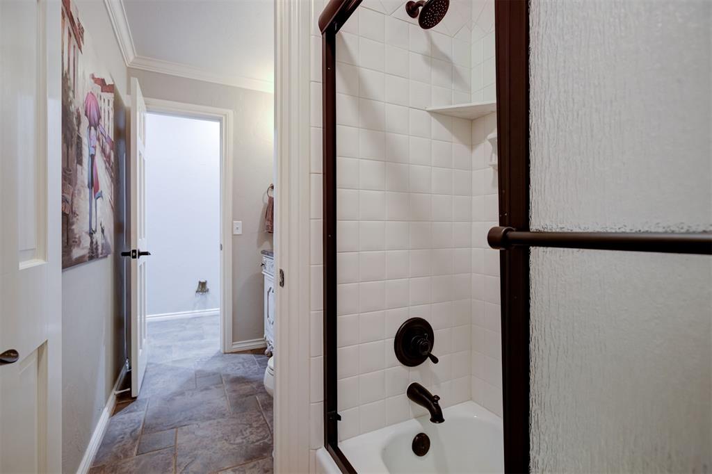 1823 Oak Forest Drive Property Photo 36