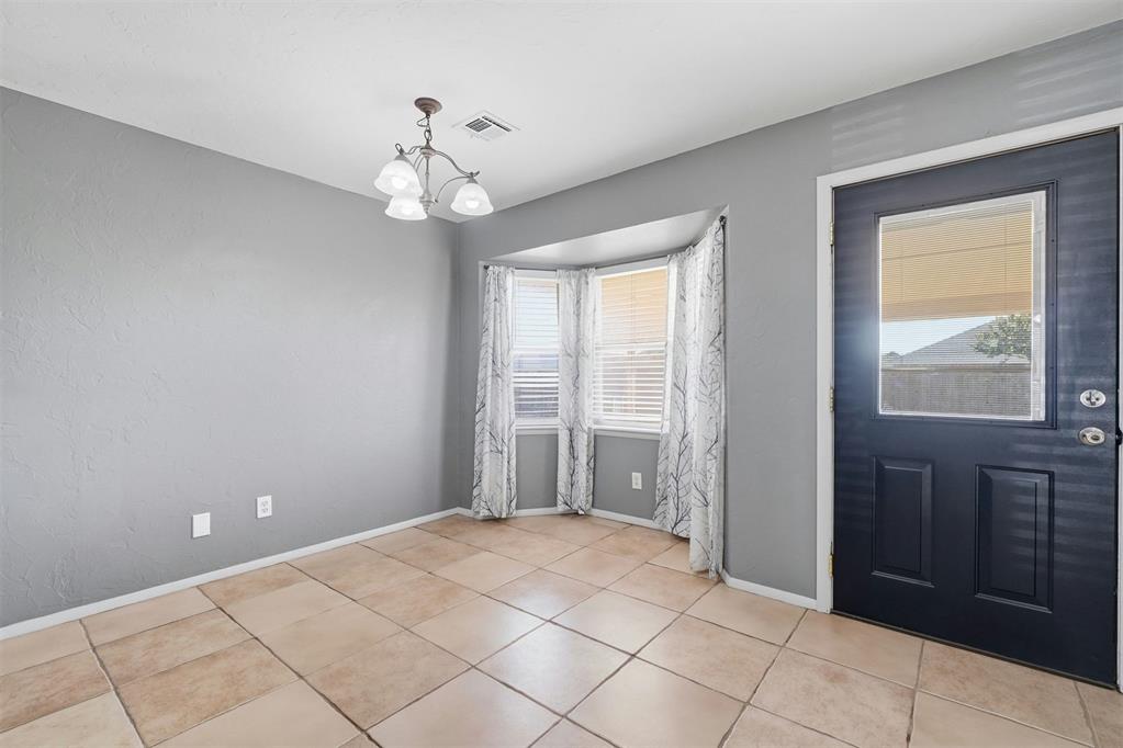 1208 S Trail Drive Property Photo 18