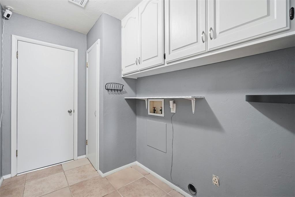 1208 S Trail Drive Property Photo 39