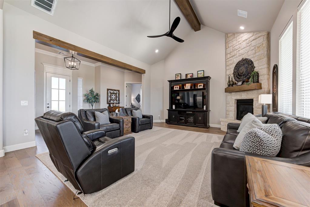 1236 Dorsi Court Property Photo 3