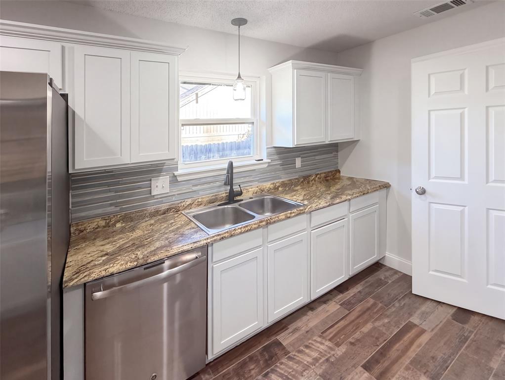 2717 Rolling Hills Terrace Property Photo 7