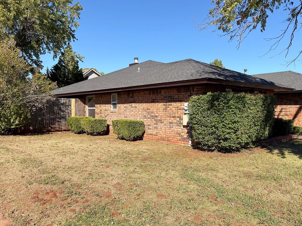 2717 Rolling Hills Terrace Property Photo 18