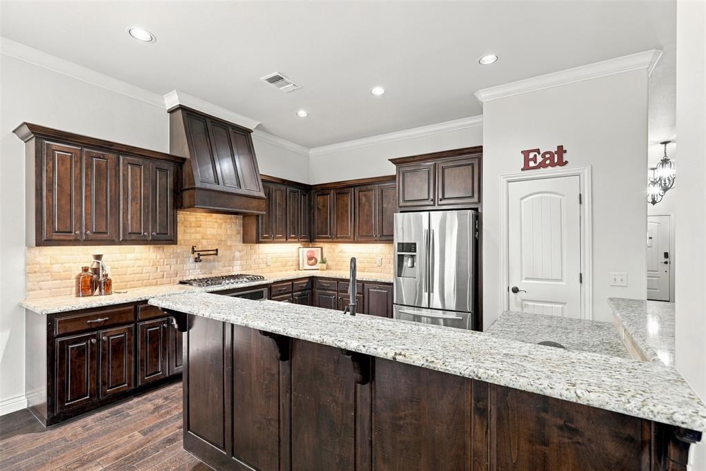 13608 Cobblestone Curve Road Property Photo 15