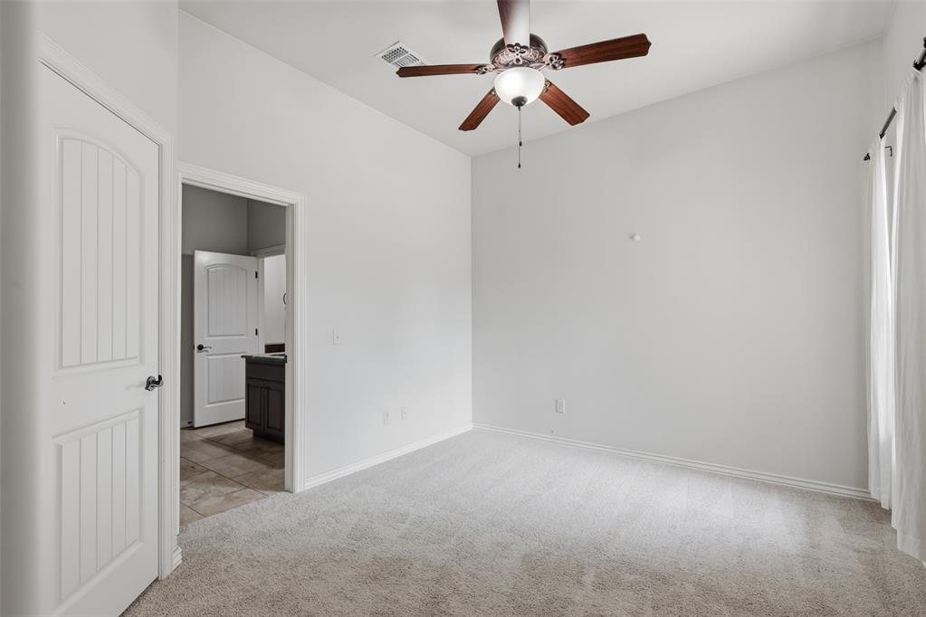 13608 Cobblestone Curve Road Property Photo 34