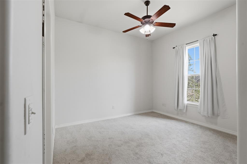 13608 Cobblestone Curve Road Property Photo 36