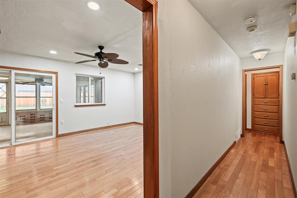 2804 Sw 78th Street Property Photo 4
