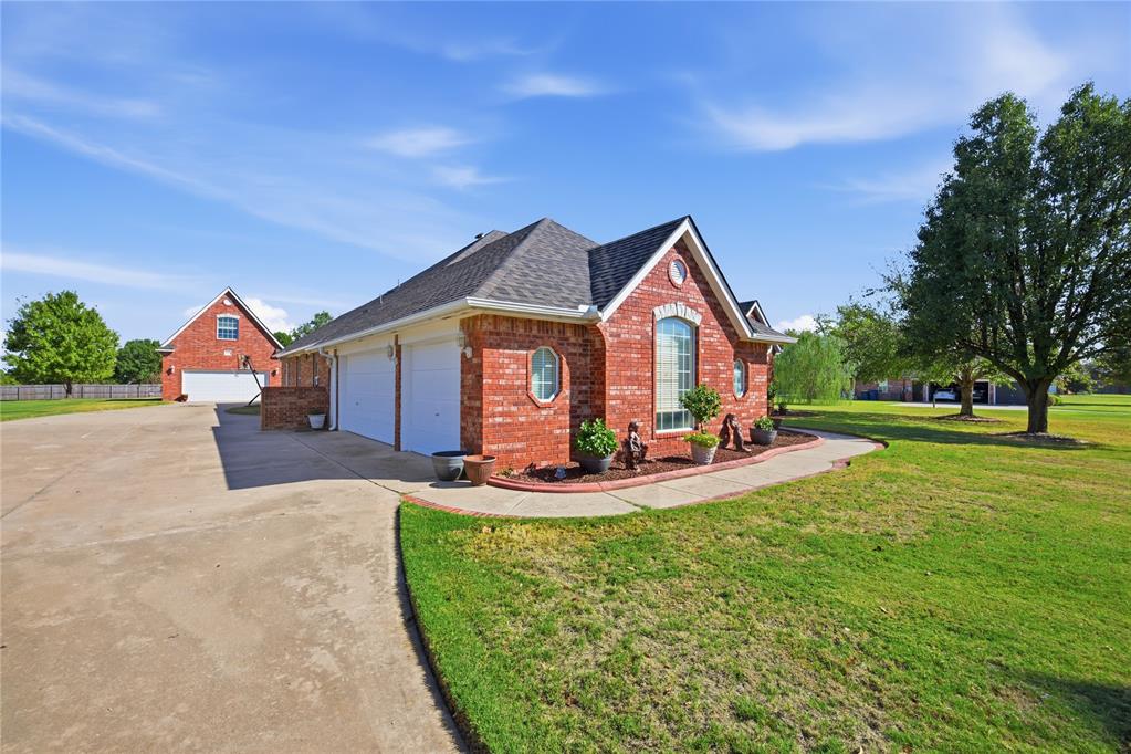 1374 Hidden Valley Lane Property Photo 4