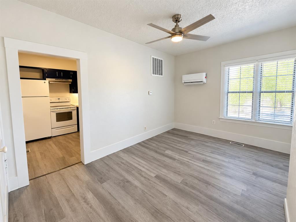 808 E Apache Street Property Photo 5