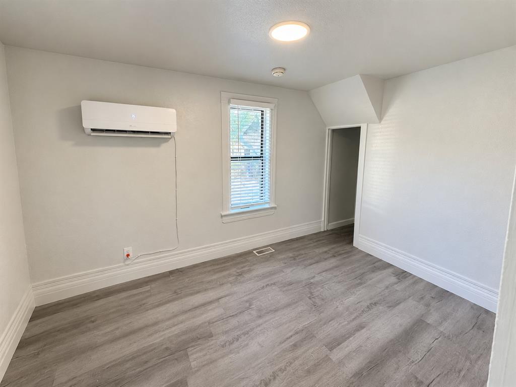 808 E Apache Street Property Photo 8