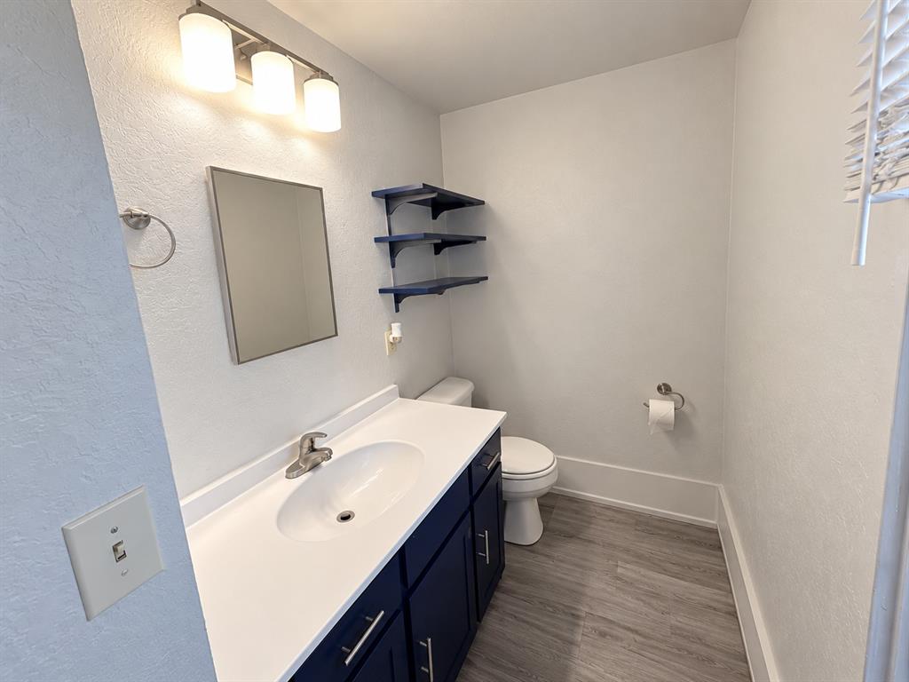 808 E Apache Street Property Photo 10