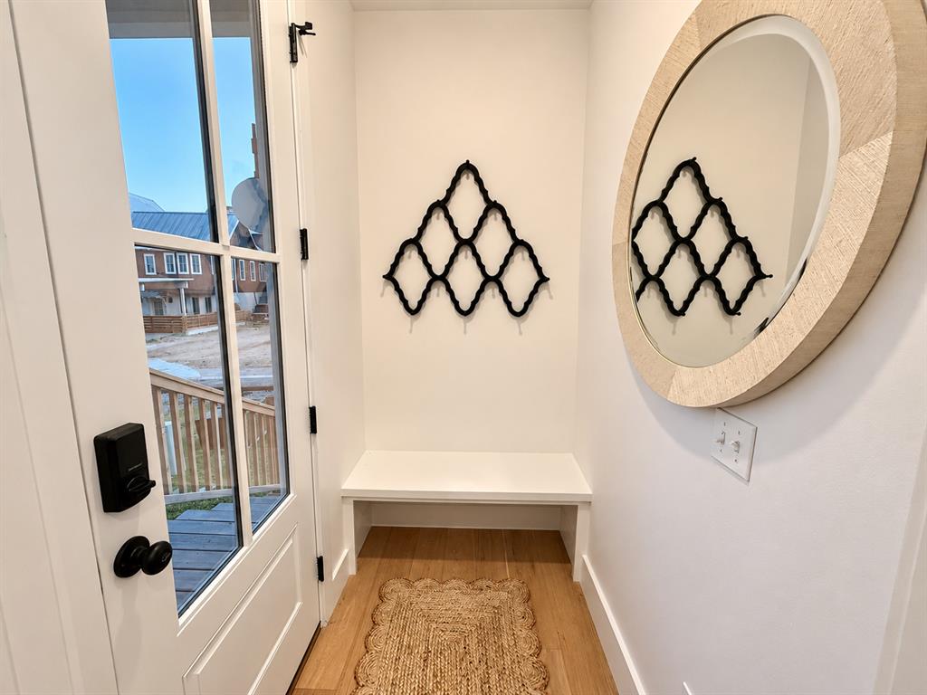 38 Hill Street B Property Photo 29