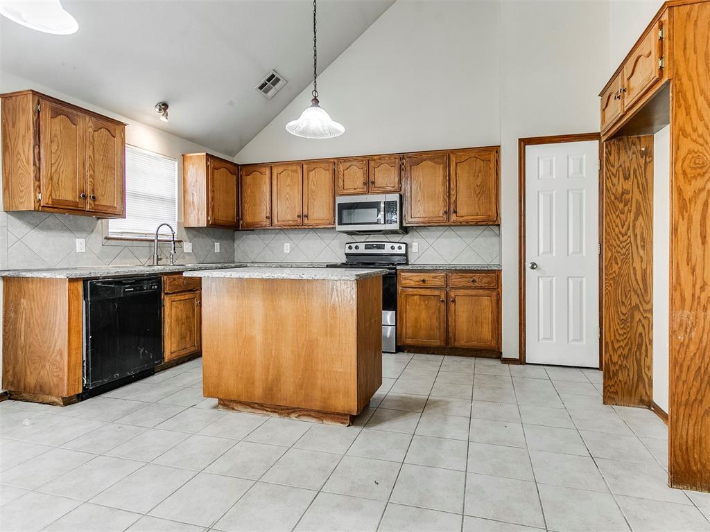 1412 Sw 24th Street Property Photo 5