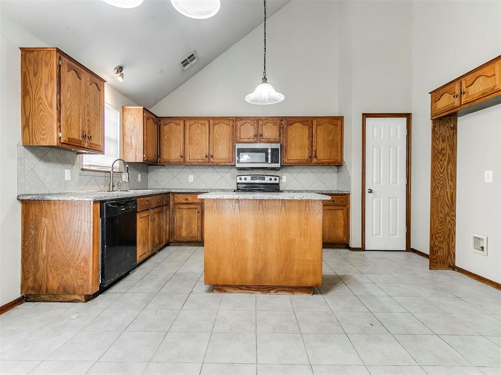 1412 Sw 24th Street Property Photo 7
