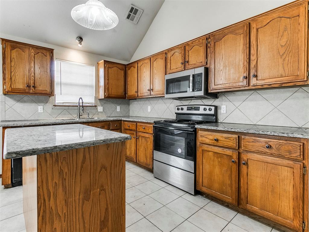 1412 Sw 24th Street Property Photo 35