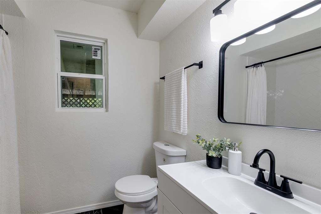 600 Franklin Street Property Photo 26