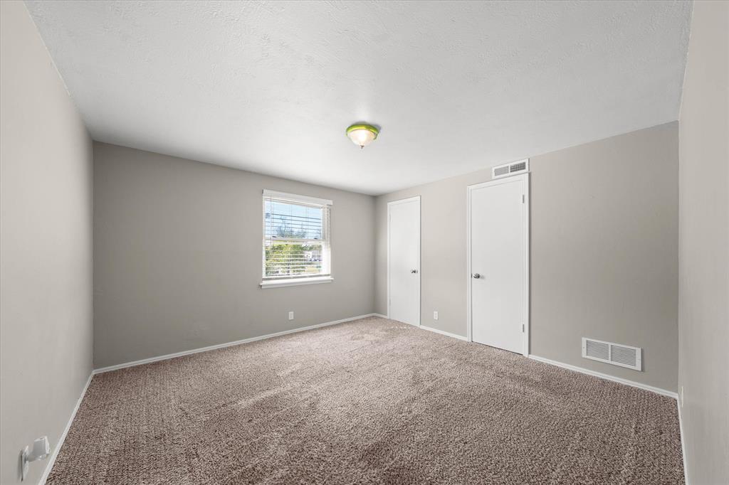 2437 Nw 109th Street Property Photo 27