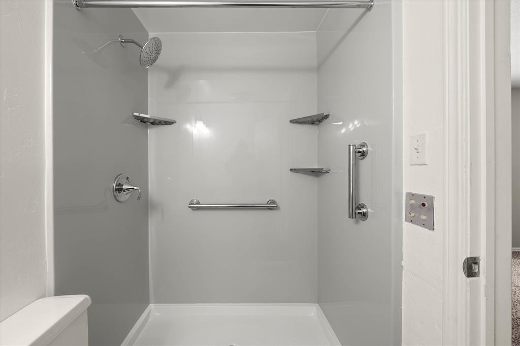 2437 Nw 109th Street Property Photo 31