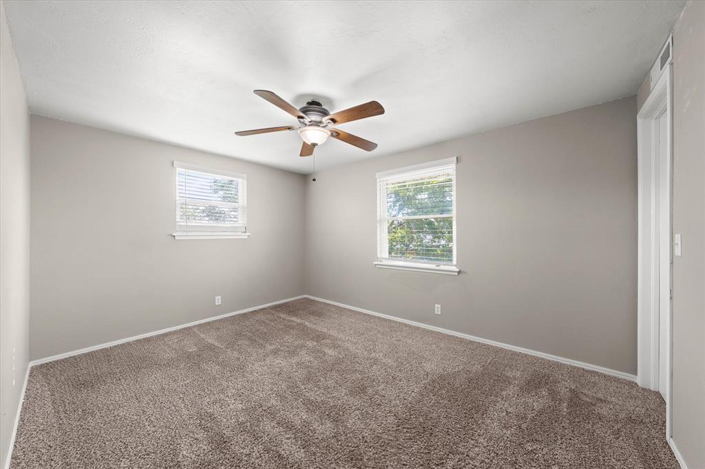 2437 Nw 109th Street Property Photo 35