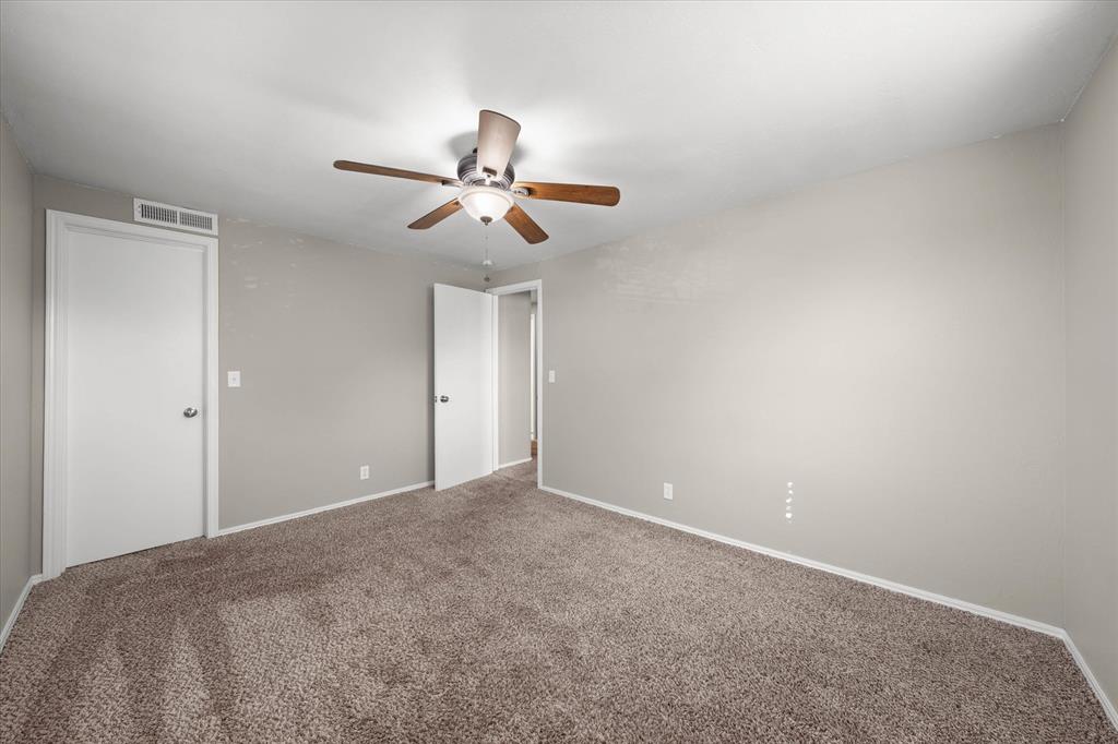 2437 Nw 109th Street Property Photo 36