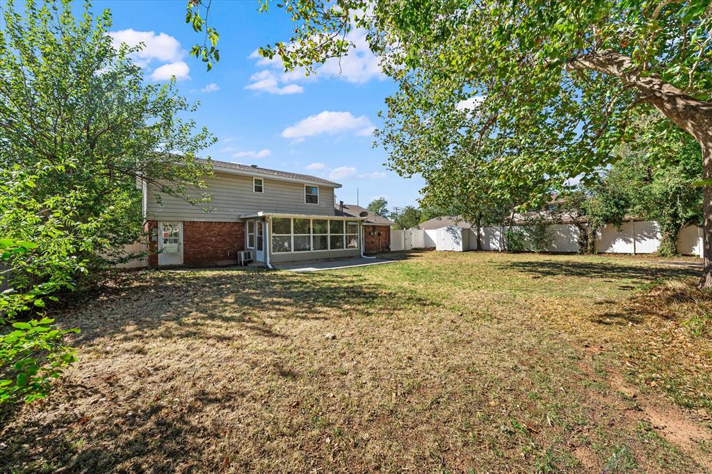 2437 Nw 109th Street Property Photo 45