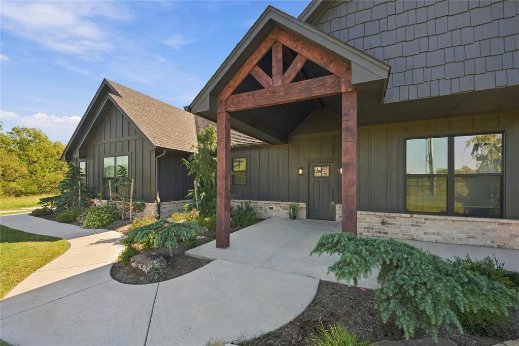 42829 Garretts Lake Road Property Photo 5