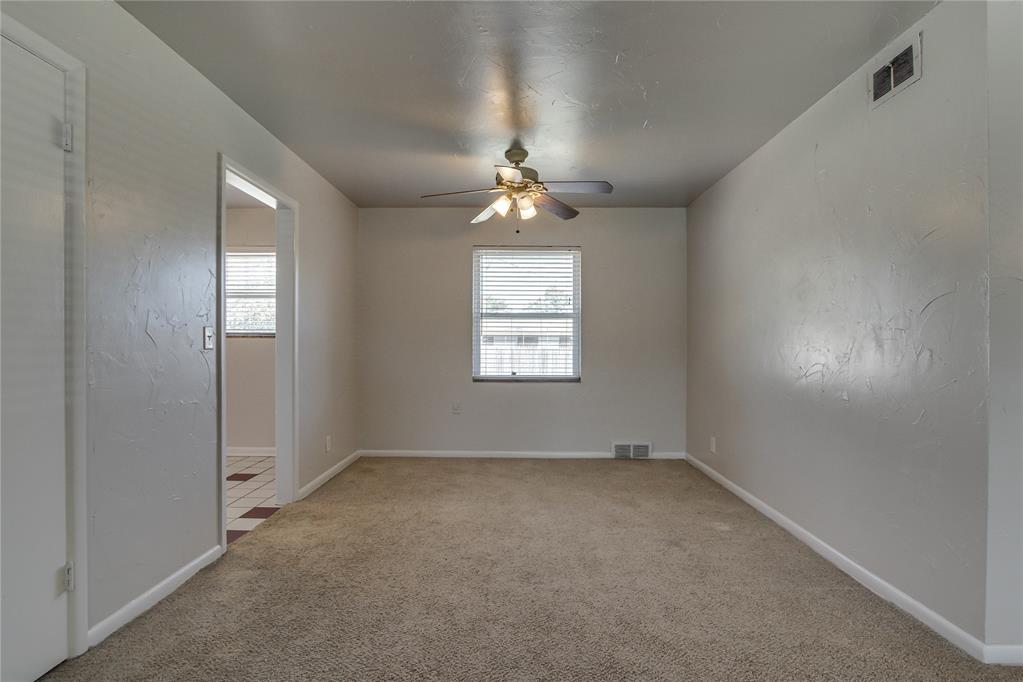 3813 Nw 56th Place Property Photo 7