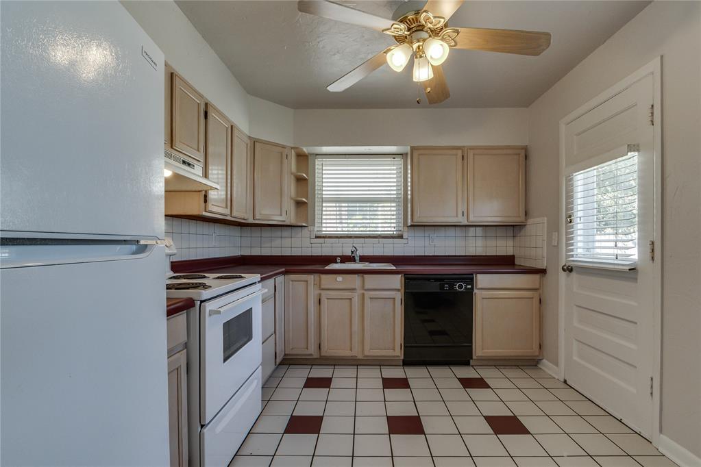 3813 Nw 56th Place Property Photo 10