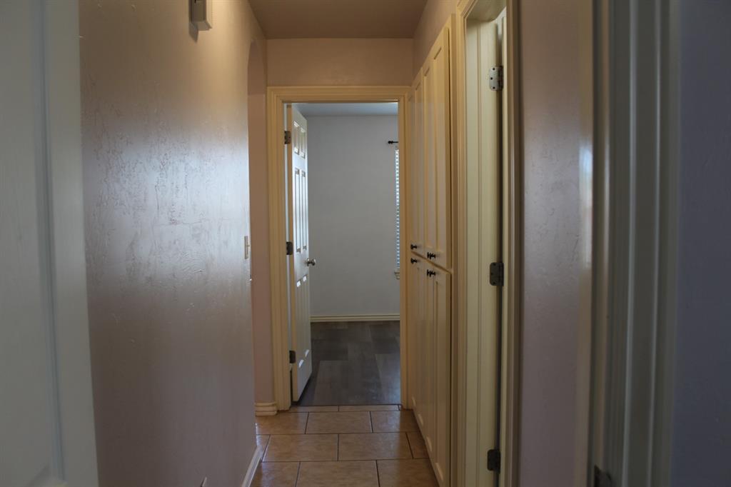 10823 Garrett Cole Drive Property Photo 12