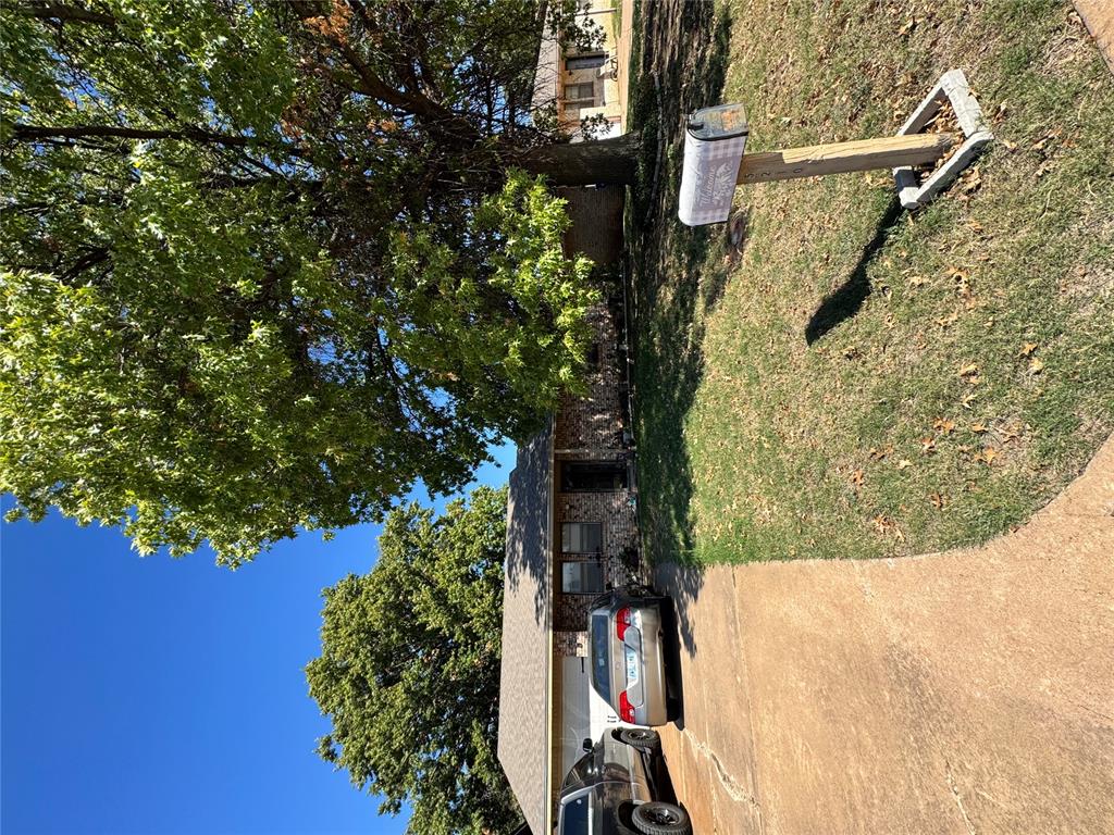 5210 Parkwood Avenue Property Photo 1