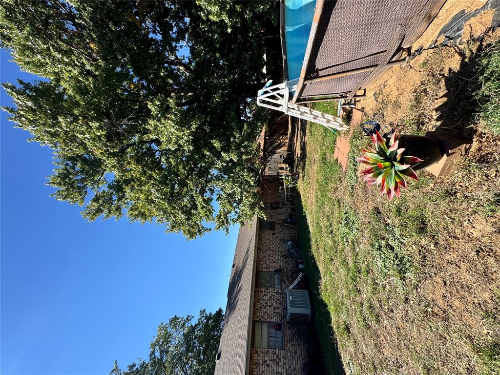 5210 Parkwood Avenue Property Photo 2