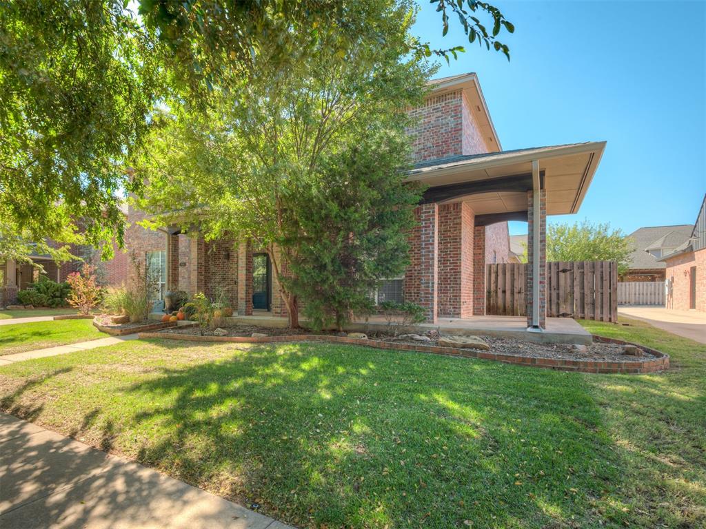 18009 Barrington Drive Property Photo 3