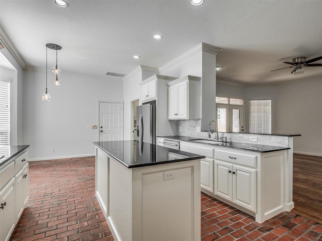 18009 Barrington Drive Property Photo 14