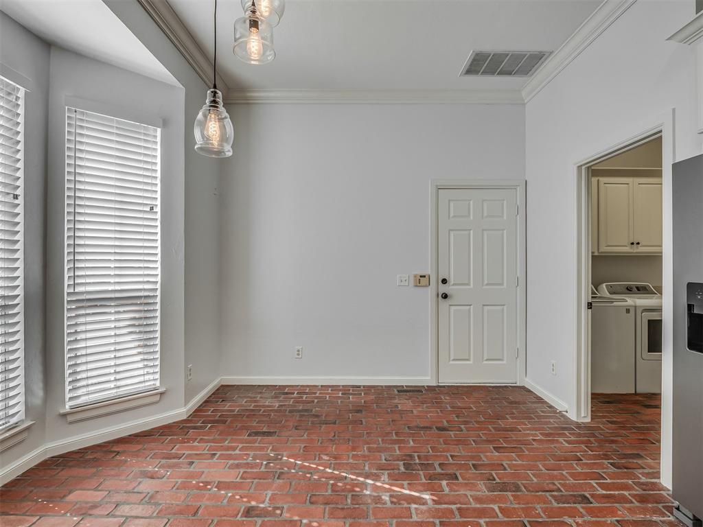 18009 Barrington Drive Property Photo 17