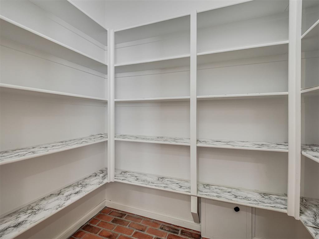 18009 Barrington Drive Property Photo 19