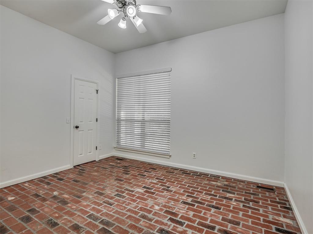 18009 Barrington Drive Property Photo 24