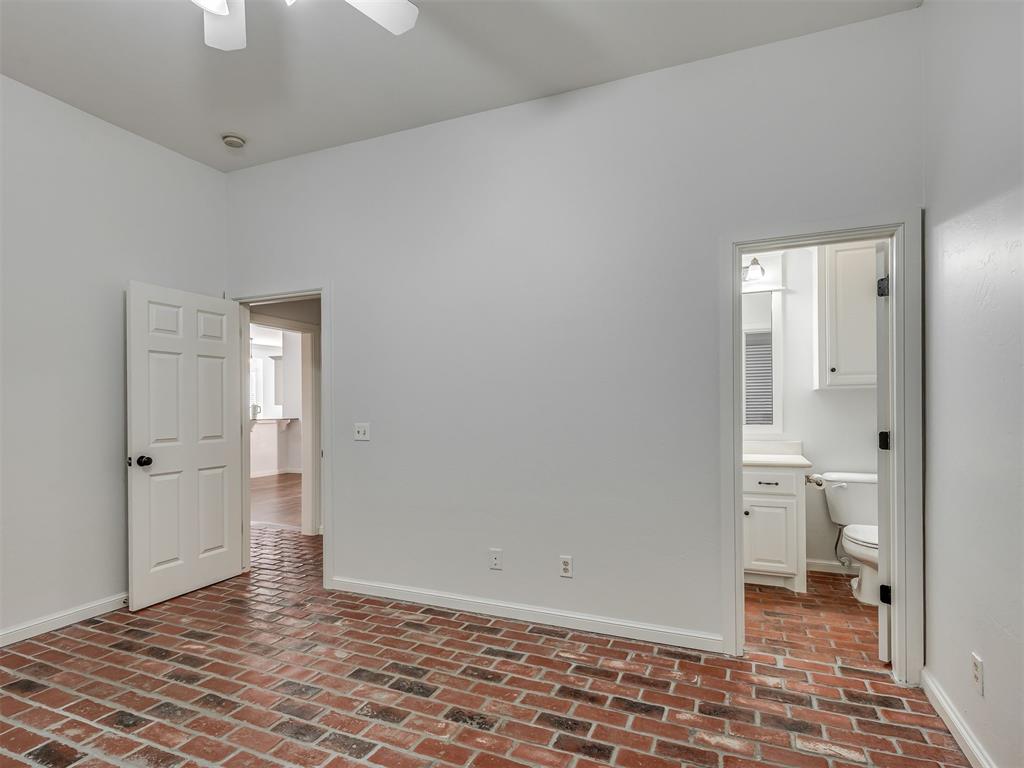 18009 Barrington Drive Property Photo 25