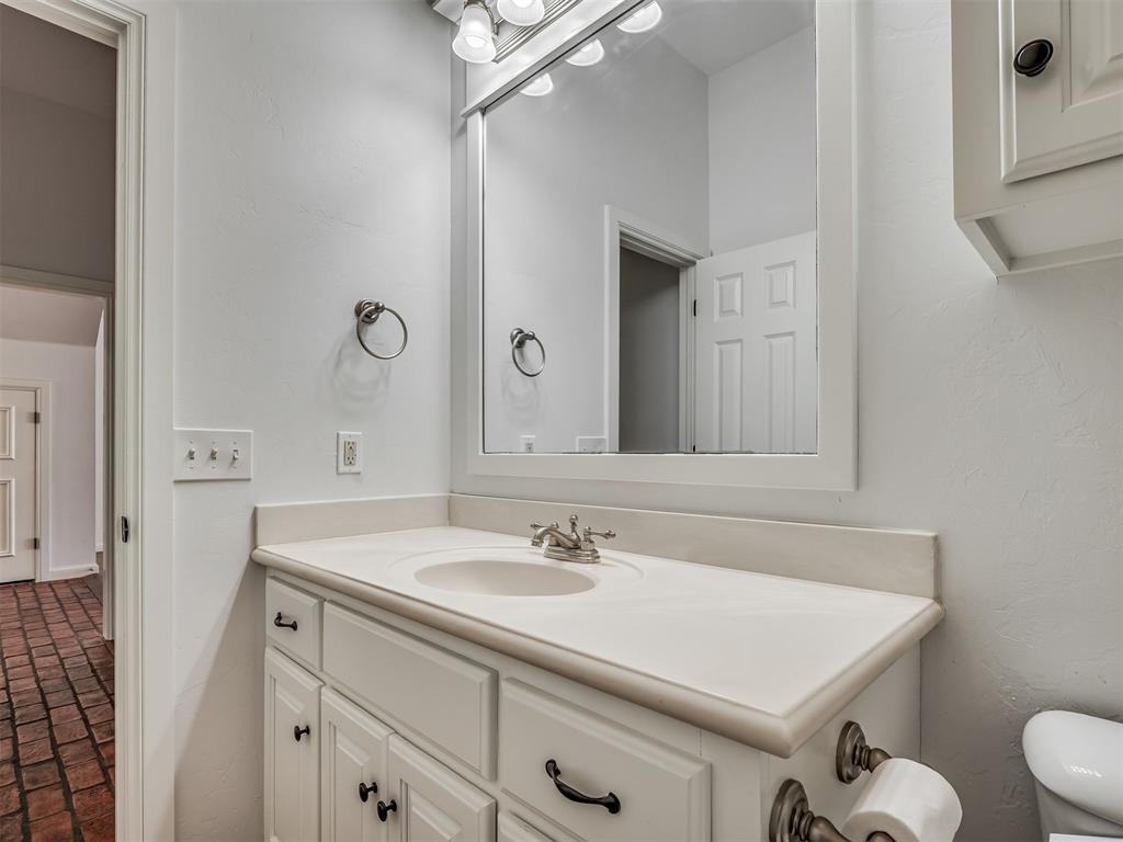 18009 Barrington Drive Property Photo 26