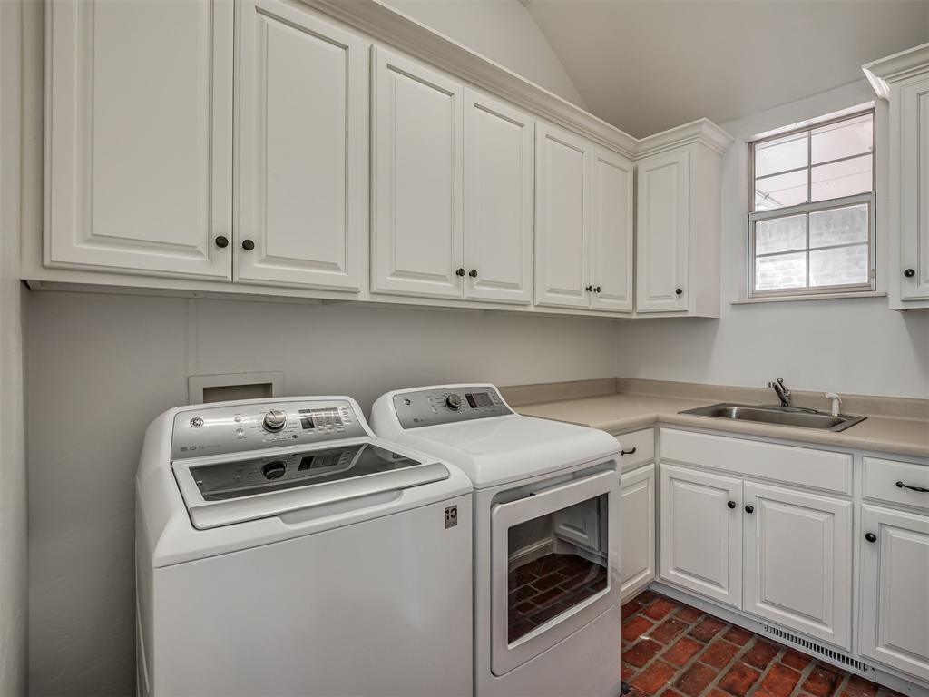 18009 Barrington Drive Property Photo 41