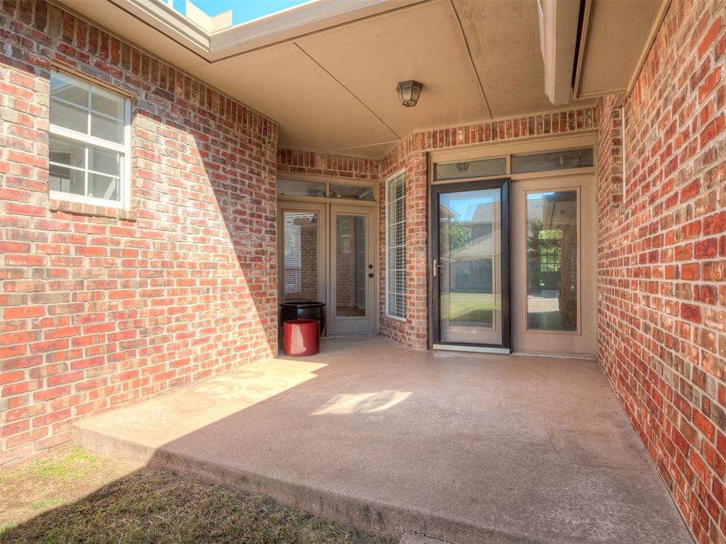 18009 Barrington Drive Property Photo 43