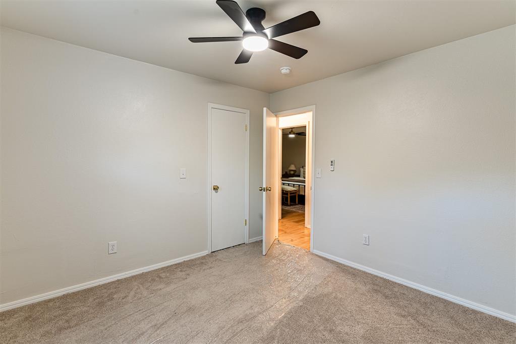 512 Sherwood Lane Property Photo 34