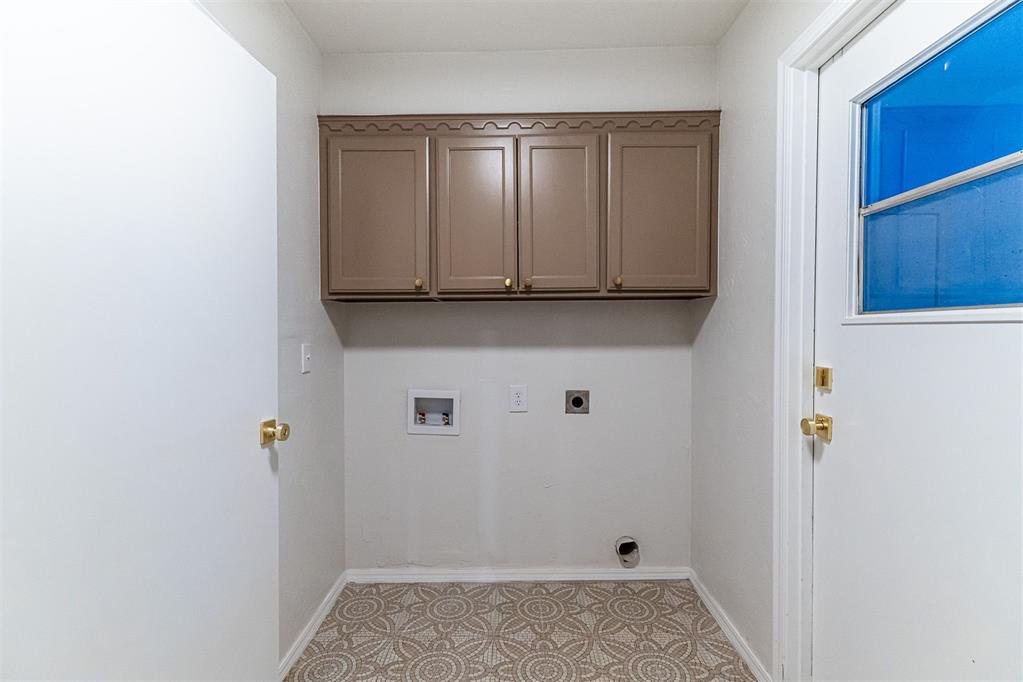 512 Sherwood Lane Property Photo 37