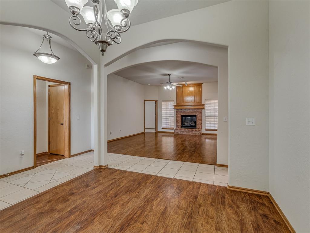 525 Madeline Lane Property Photo 6