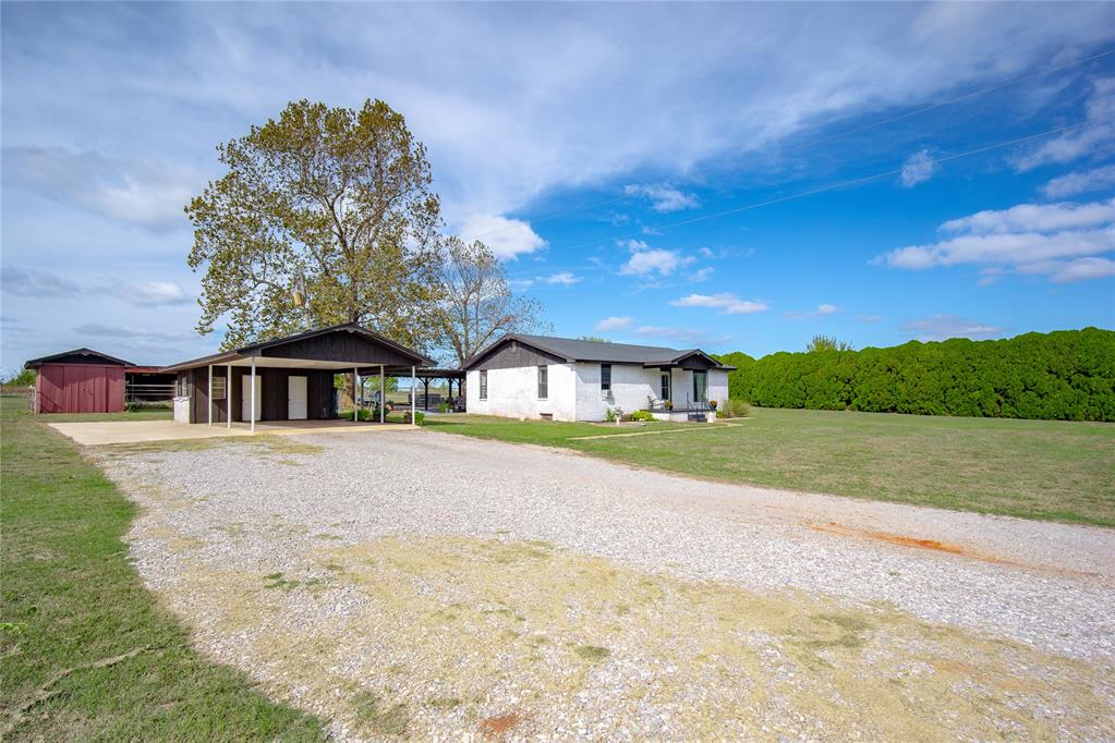 21099 May Avenue Property Photo 4