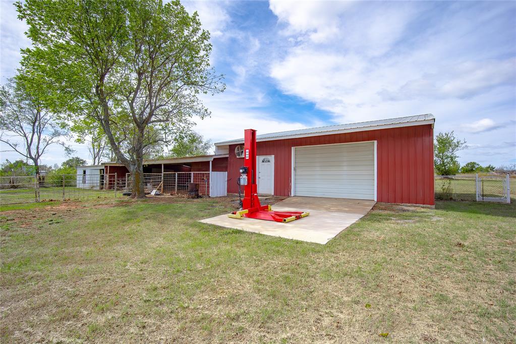 21099 May Avenue Property Photo 29