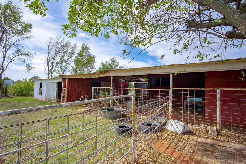 21099 May Avenue Property Photo 30