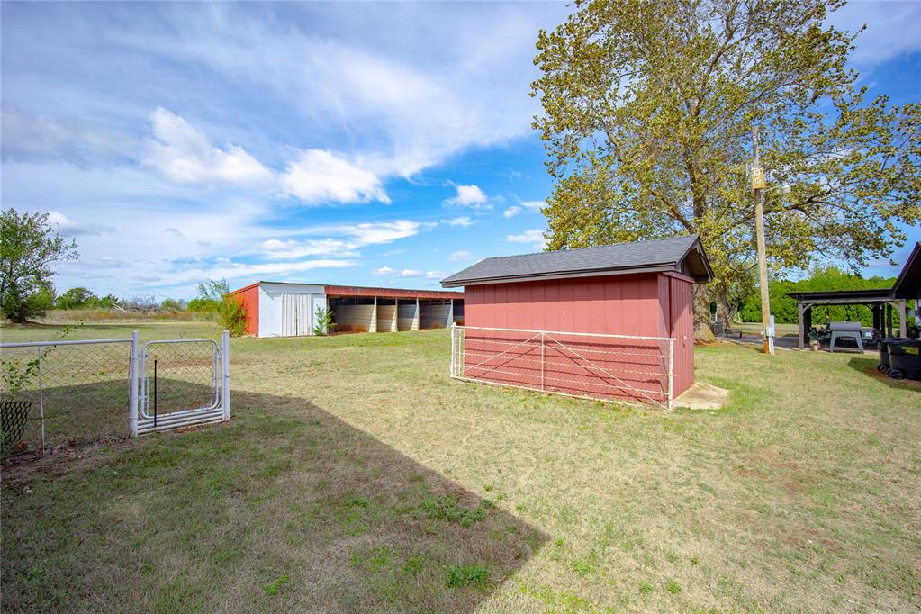 21099 May Avenue Property Photo 32