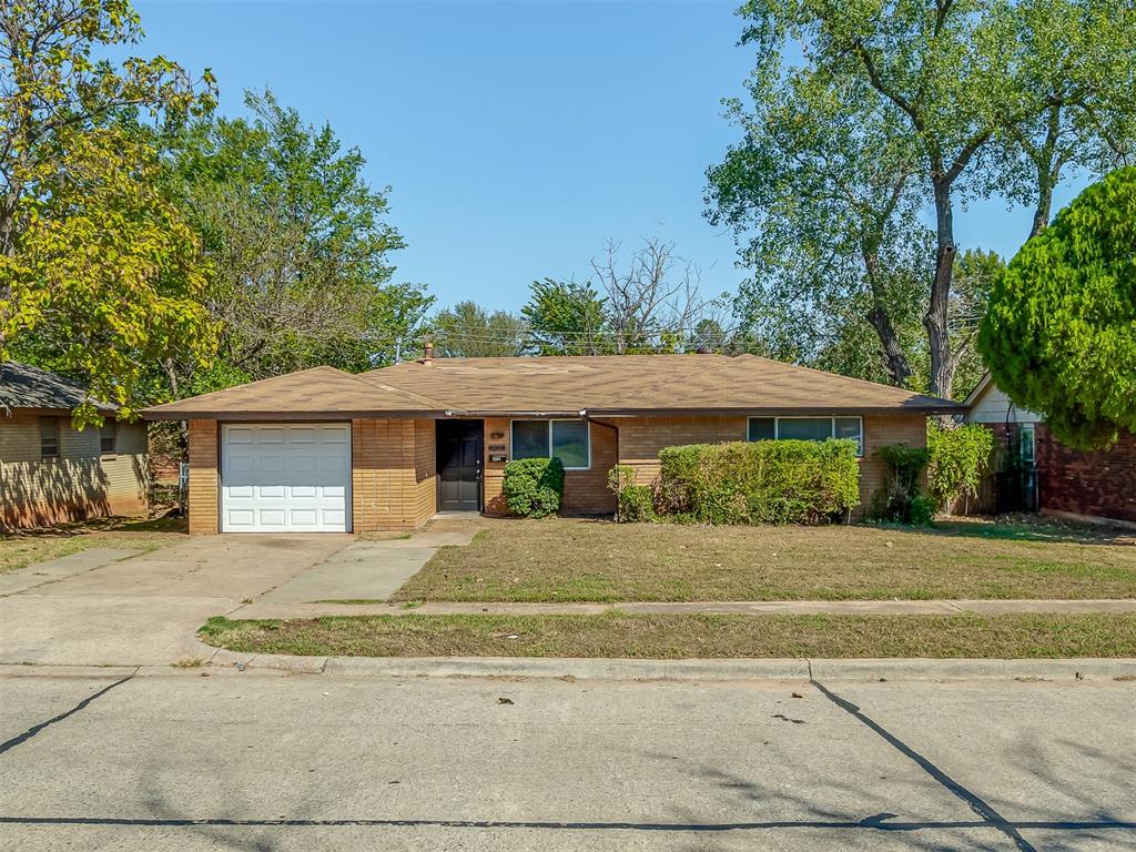 3301 Greenbrier Terrace Property Photo 1